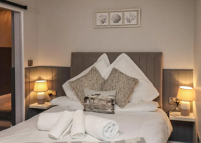 Archie's Anchor * Scarborough