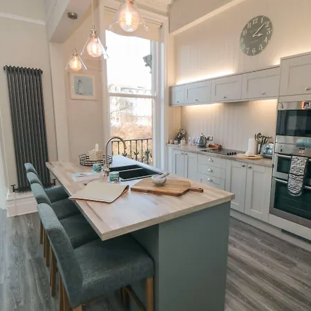 Archie's Anchor Apartment *